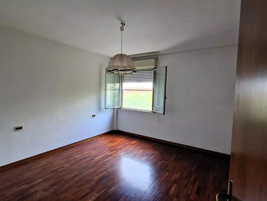 Immagine 6 di Appartamento in vendita  a Pontedera