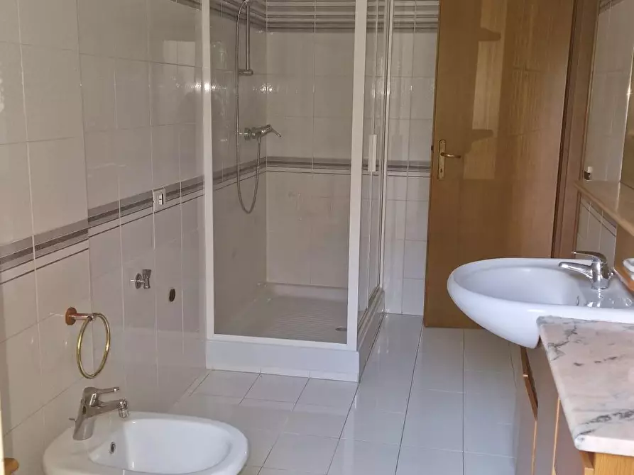 Immagine 12 di Appartamento in vendita  a Pontedera