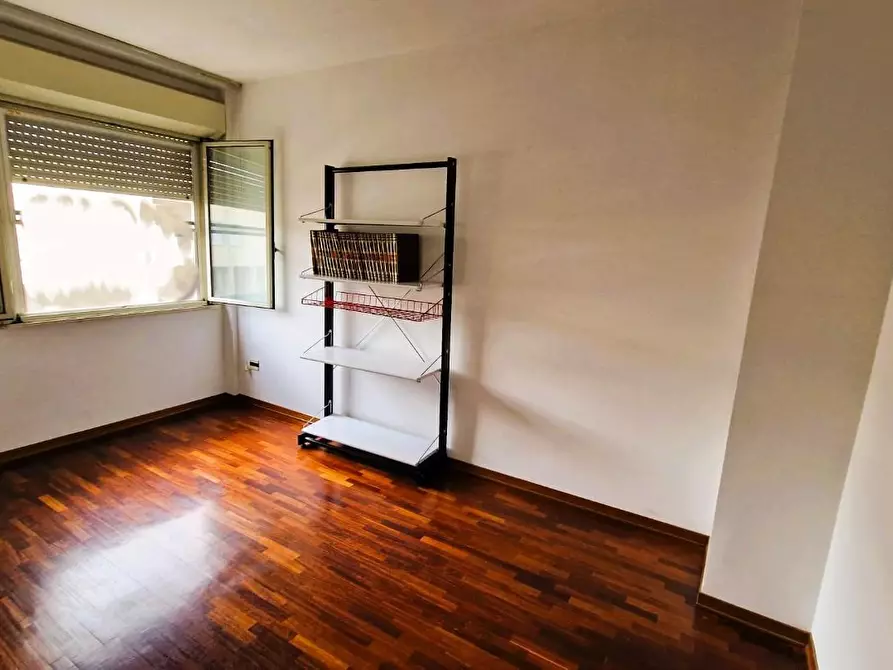 Immagine 10 di Appartamento in vendita  a Pontedera