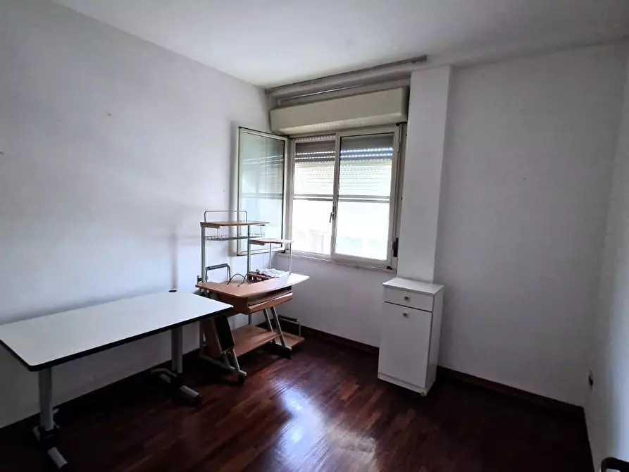 Immagine 8 di Appartamento in vendita  a Pontedera