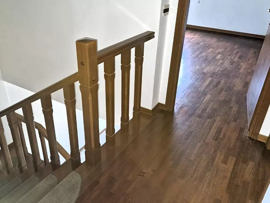 Immagine 5 di Appartamento in vendita  a Pontedera