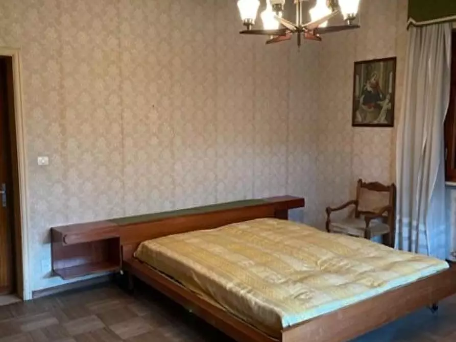 Immagine 18 di Casa indipendente in vendita  a Barga