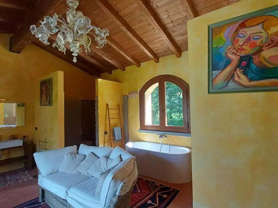 Immagine 45 di Casa colonica in vendita  a Bagnone