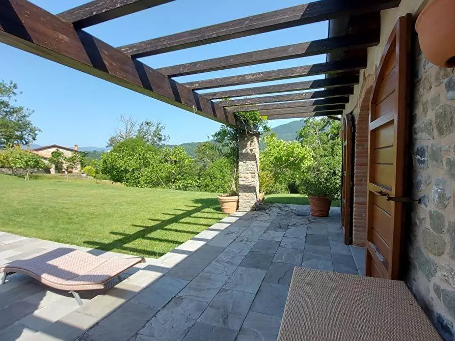 Immagine 47 di Casa colonica in vendita  a Bagnone