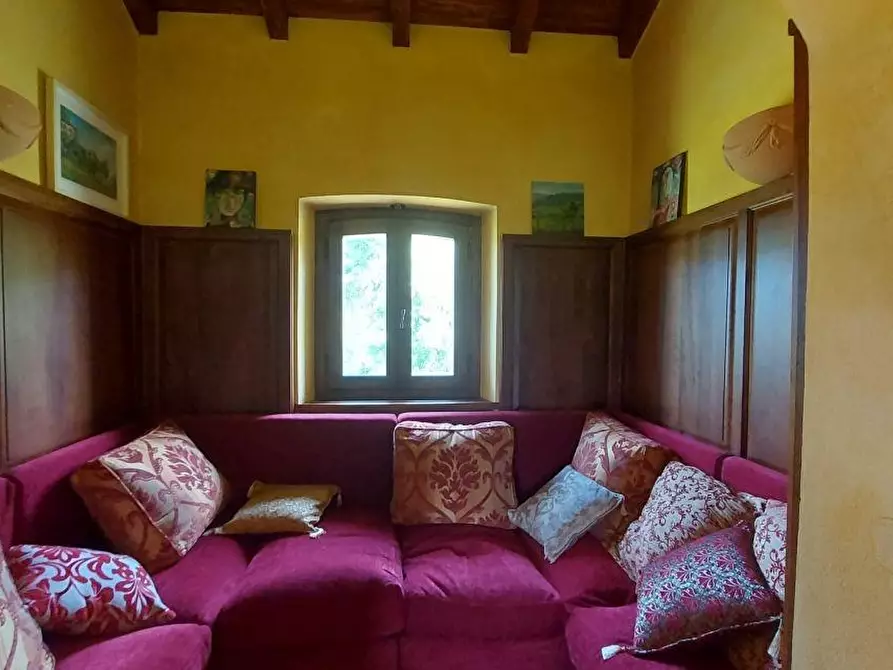 Immagine 32 di Casa colonica in vendita  a Bagnone