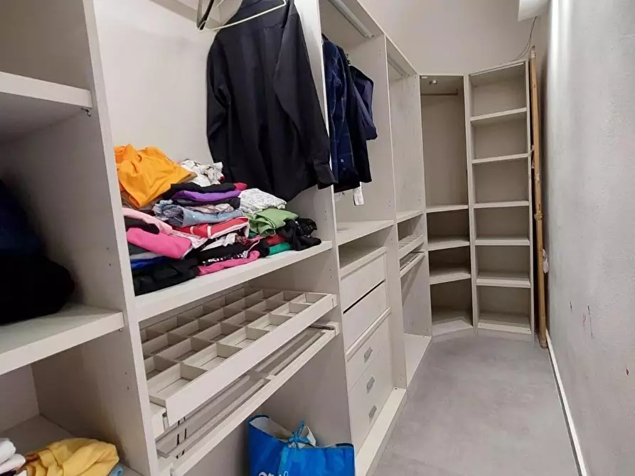 Immagine 29 di Appartamento in vendita  a Pontedera