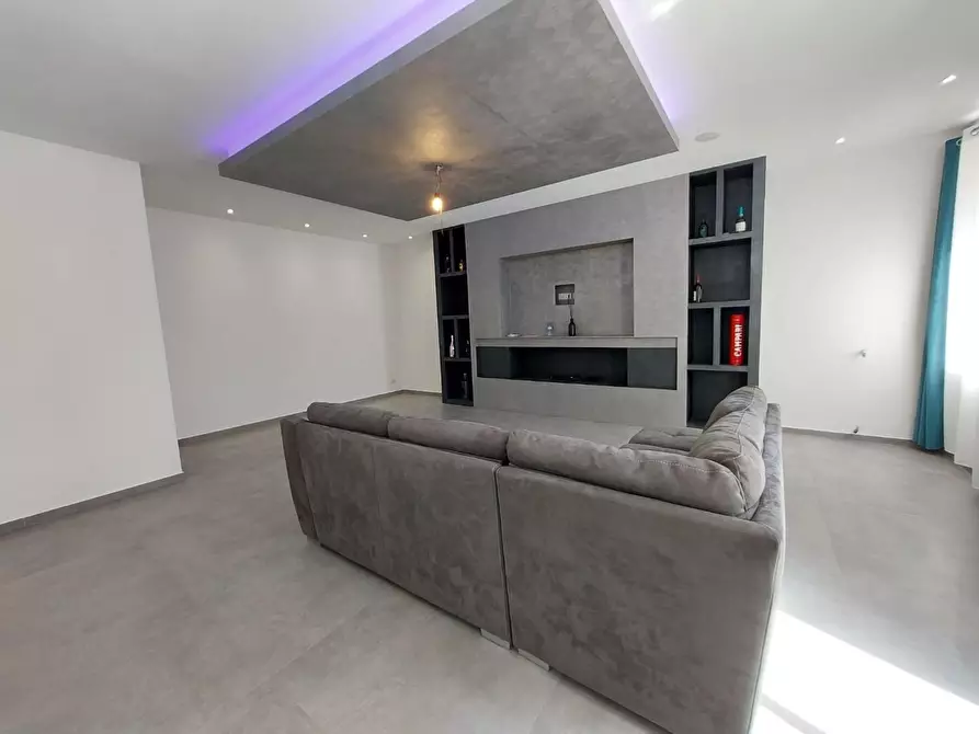 Immagine 22 di Appartamento in vendita  a Pontedera