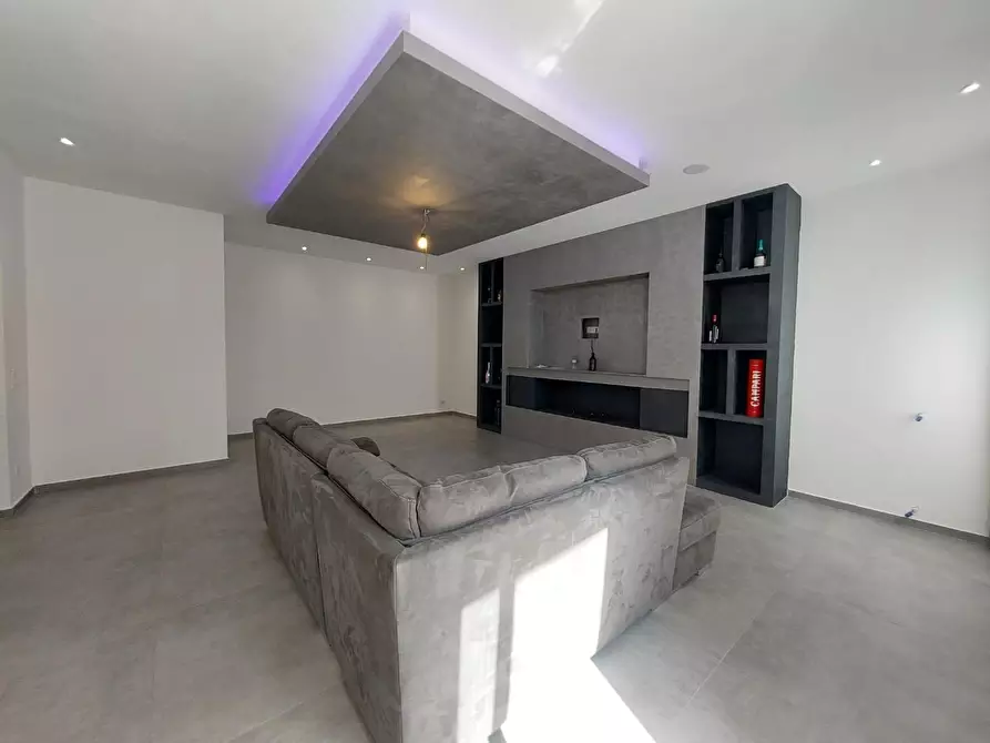 Immagine 21 di Appartamento in vendita  a Pontedera