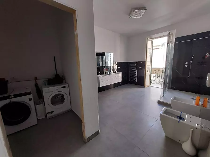 Immagine 39 di Appartamento in vendita  a Pontedera