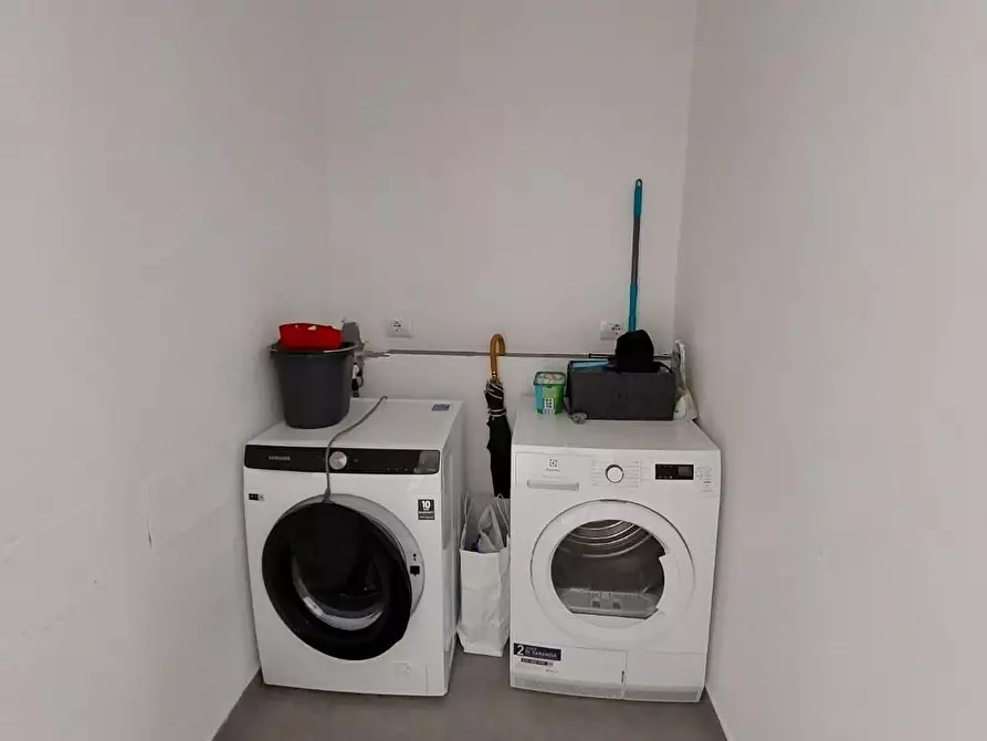 Immagine 41 di Appartamento in vendita  a Pontedera