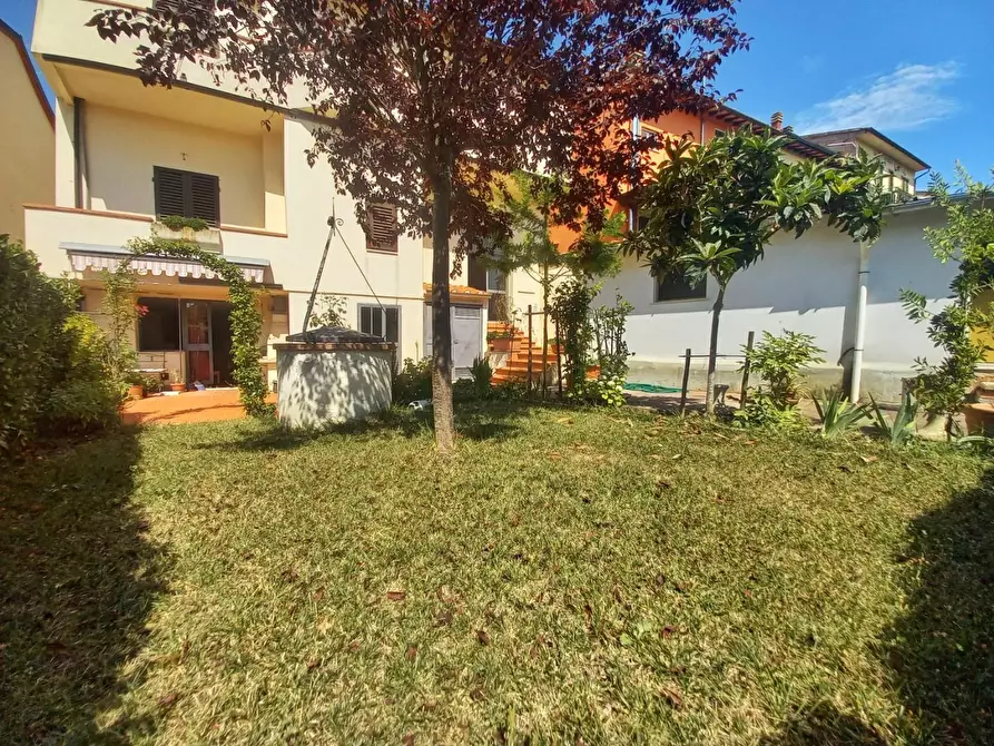 Immagine 1 di Casa indipendente in vendita  a Empoli