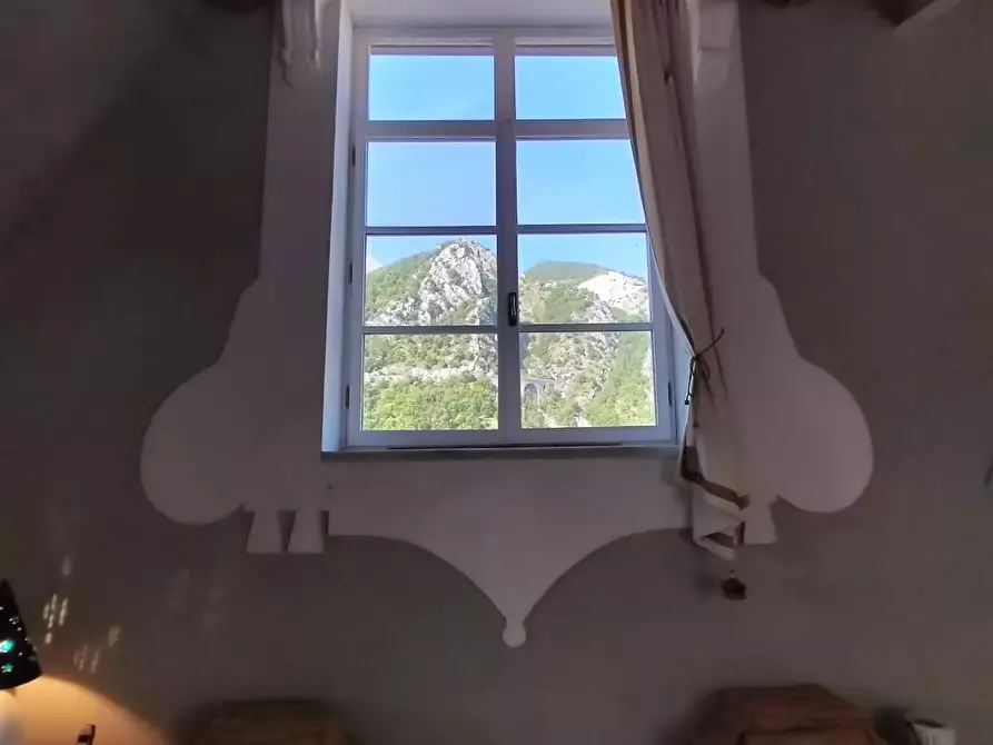 Immagine 9 di Porzione di casa in vendita  a Carrara
