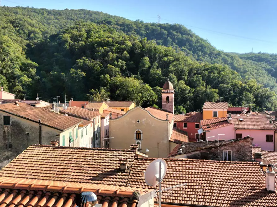 Immagine 30 di Porzione di casa in vendita  a Carrara