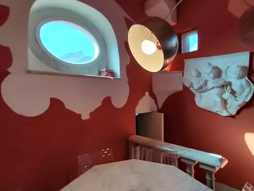 Immagine 18 di Porzione di casa in vendita  a Carrara