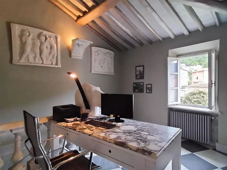 Immagine 6 di Porzione di casa in vendita  a Carrara