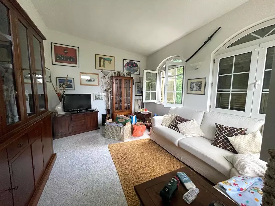 Immagine 14 di Casa indipendente in vendita  a La Spezia