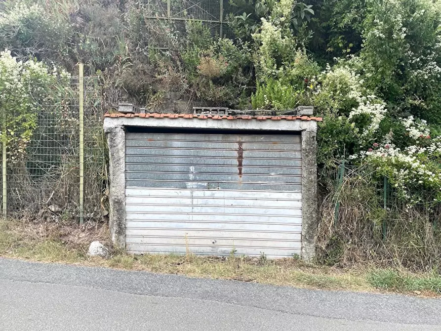 Immagine 32 di Casa indipendente in vendita  a La Spezia