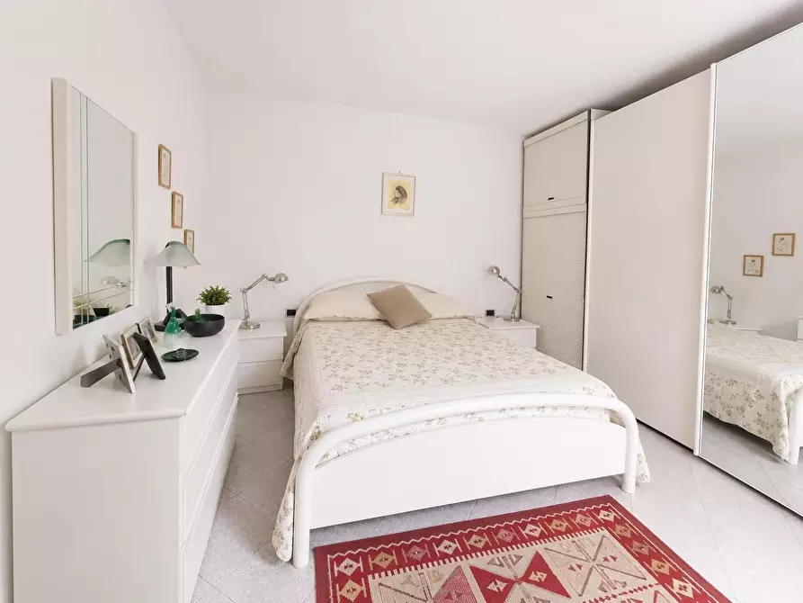 Immagine 16 di Casa indipendente in vendita  a La Spezia