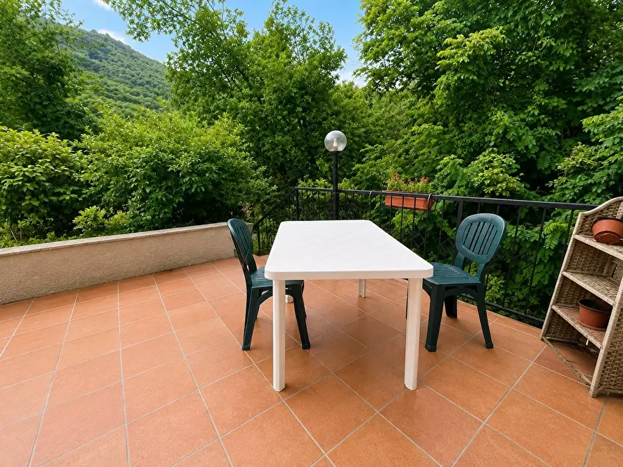Immagine 18 di Casa indipendente in vendita  a La Spezia