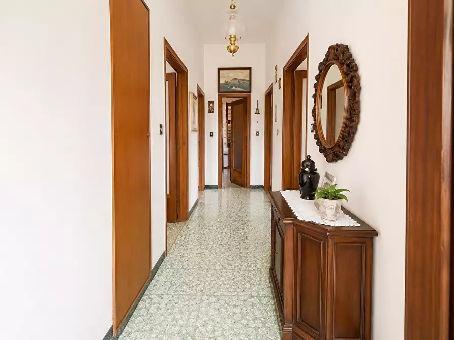 Immagine 20 di Casa indipendente in vendita  a La Spezia