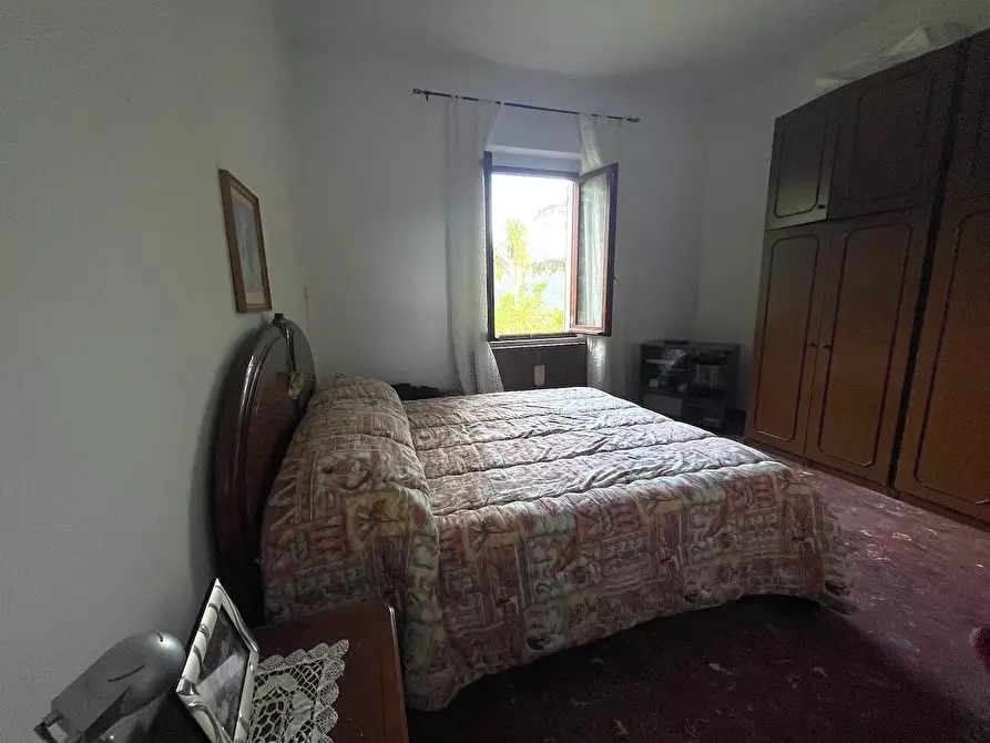 Immagine 27 di Casa indipendente in vendita  a La Spezia