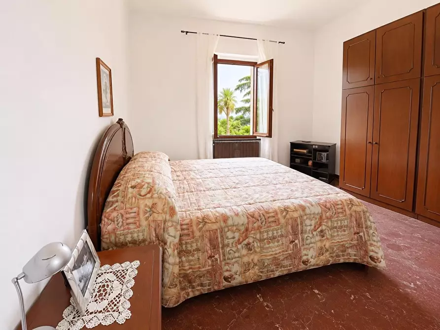 Immagine 25 di Casa indipendente in vendita  a La Spezia