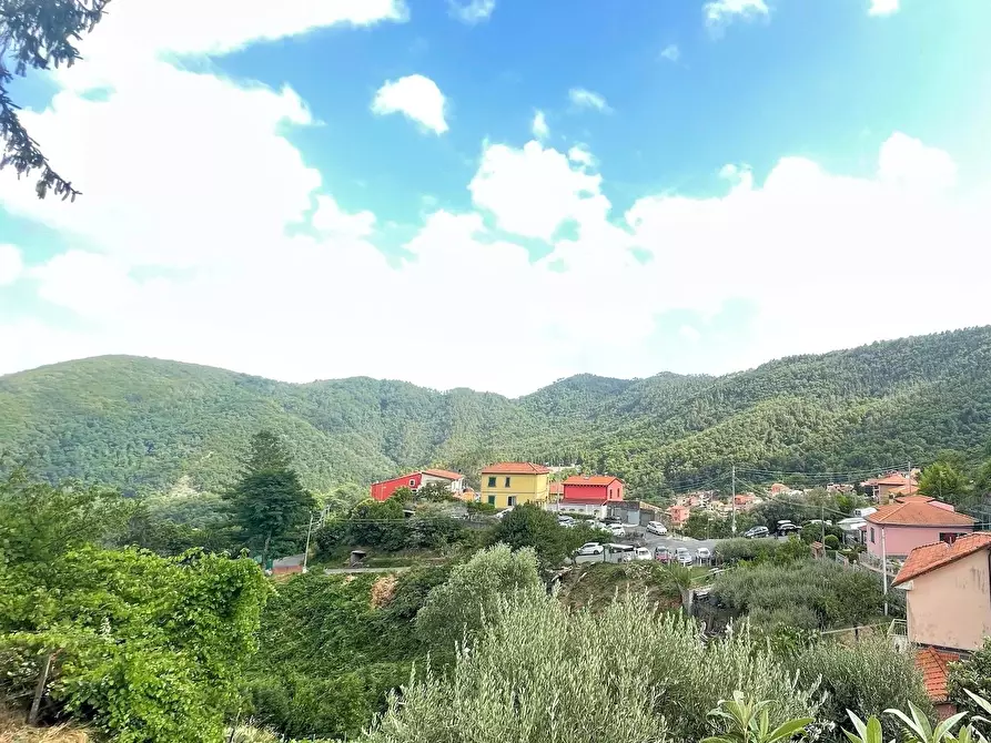 Immagine 10 di Casa indipendente in vendita  a La Spezia