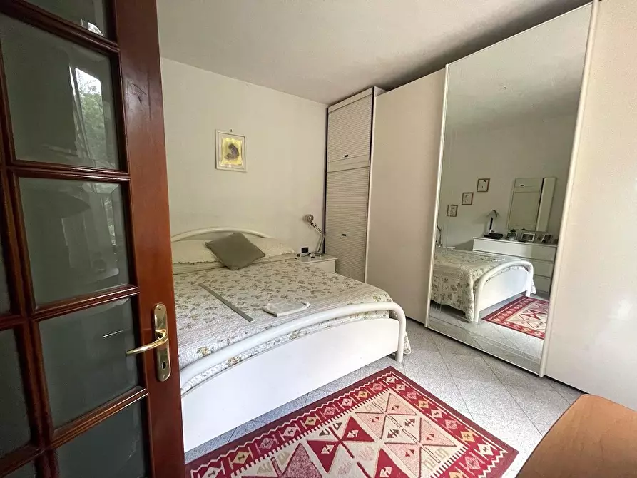 Immagine 21 di Casa indipendente in vendita  a La Spezia