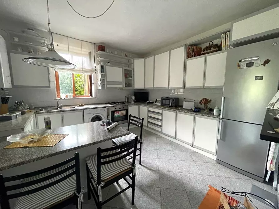 Immagine 15 di Casa indipendente in vendita  a La Spezia