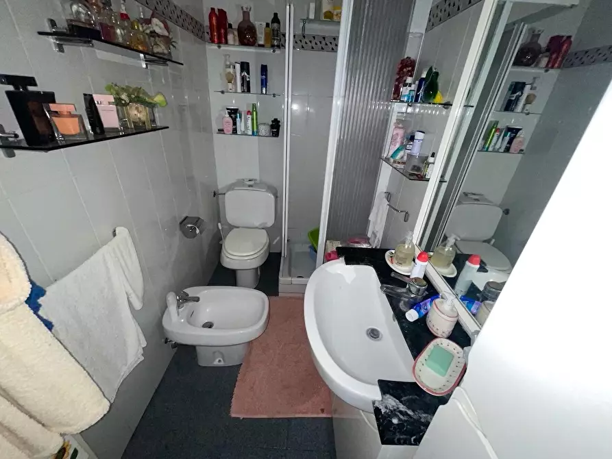 Immagine 23 di Casa indipendente in vendita  a La Spezia