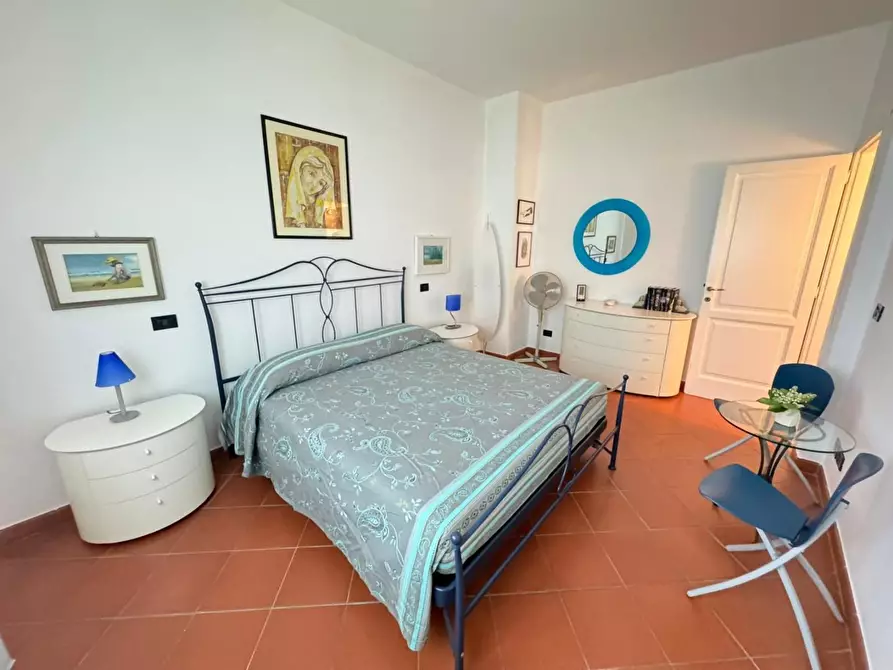 Immagine 18 di Casa indipendente in vendita  a Massa