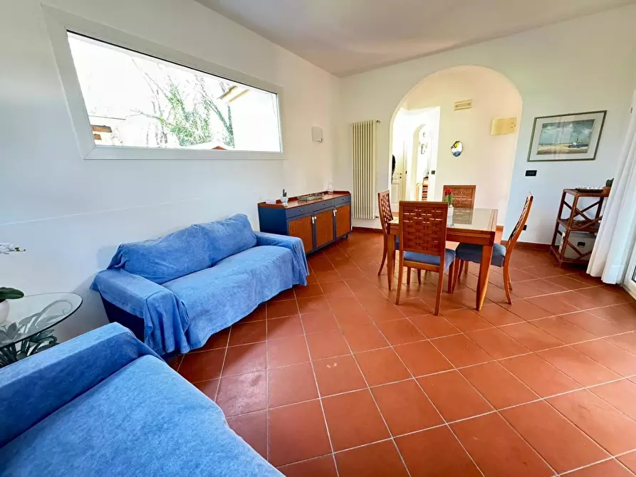 Immagine 25 di Casa indipendente in vendita  a Massa