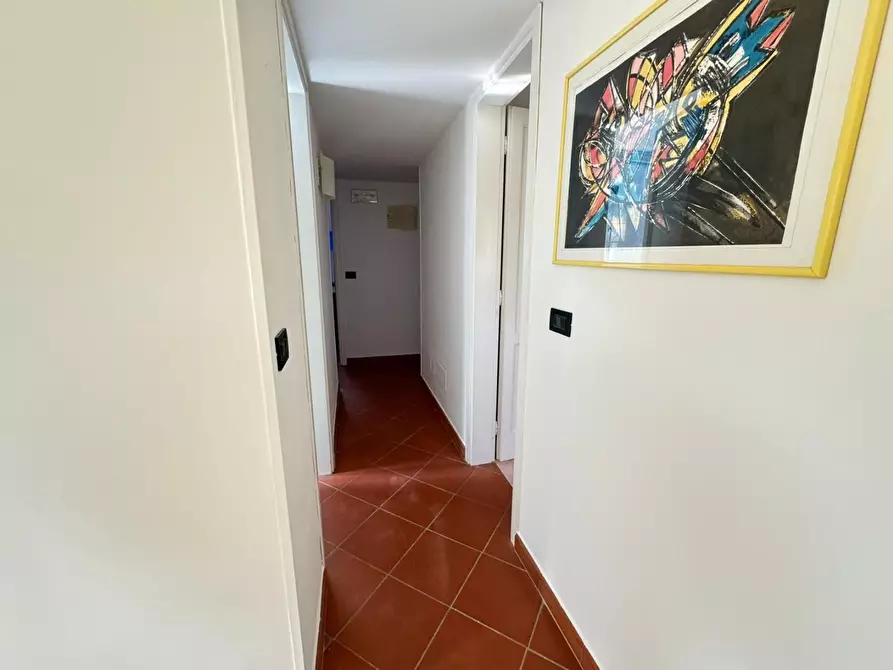 Immagine 26 di Casa indipendente in vendita  a Massa