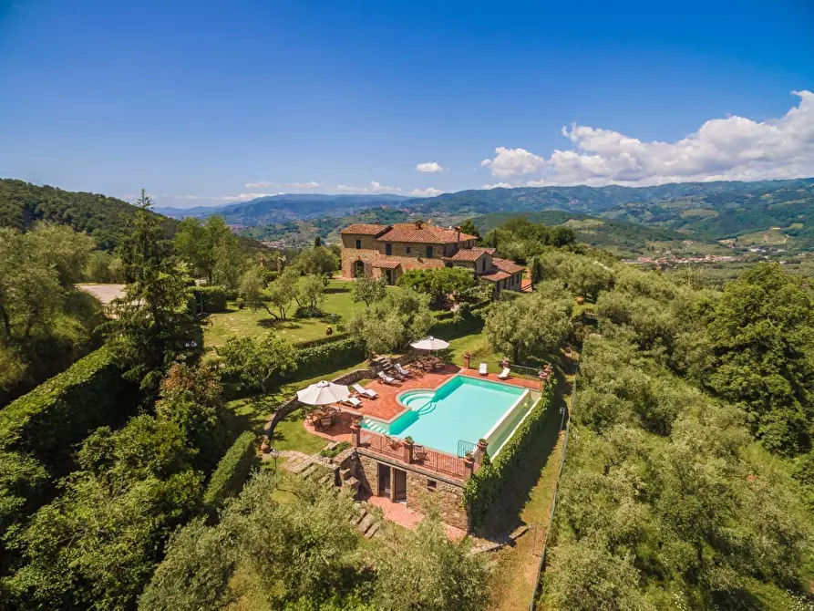 Immagine 1 di Villa in vendita  a Monsummano Terme