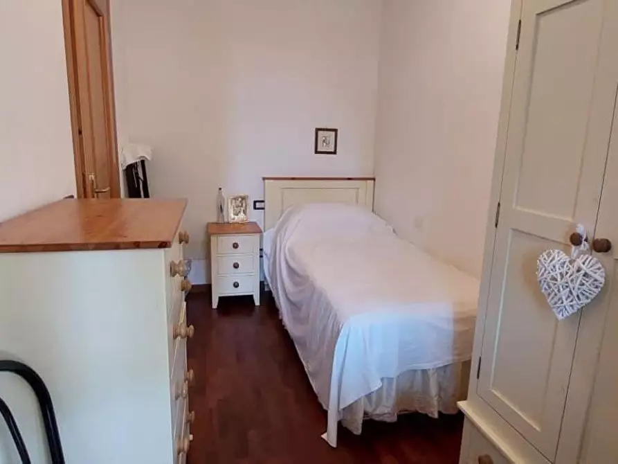 Immagine 21 di Casa quadrifamiliare in vendita  a Viareggio