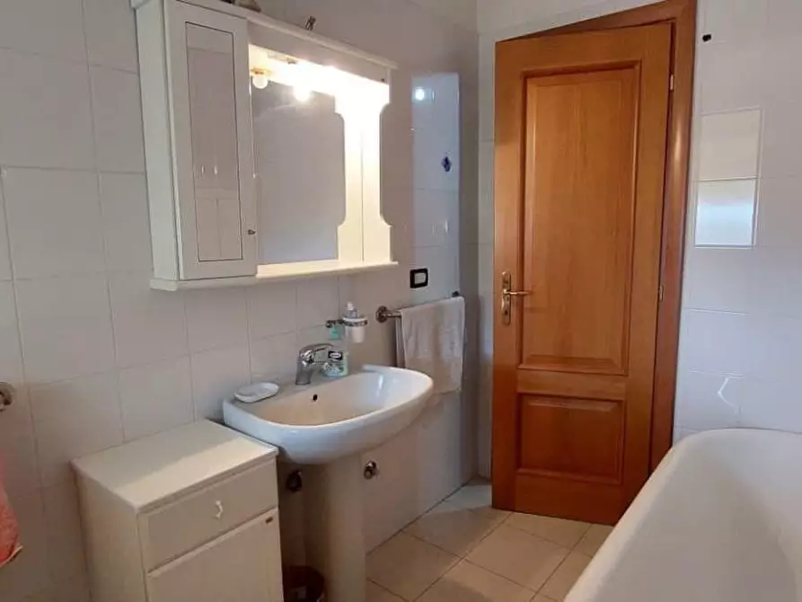 Immagine 30 di Casa quadrifamiliare in vendita  a Viareggio