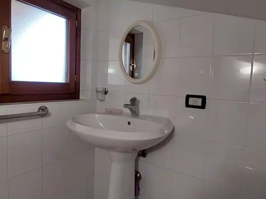 Immagine 27 di Casa quadrifamiliare in vendita  a Viareggio