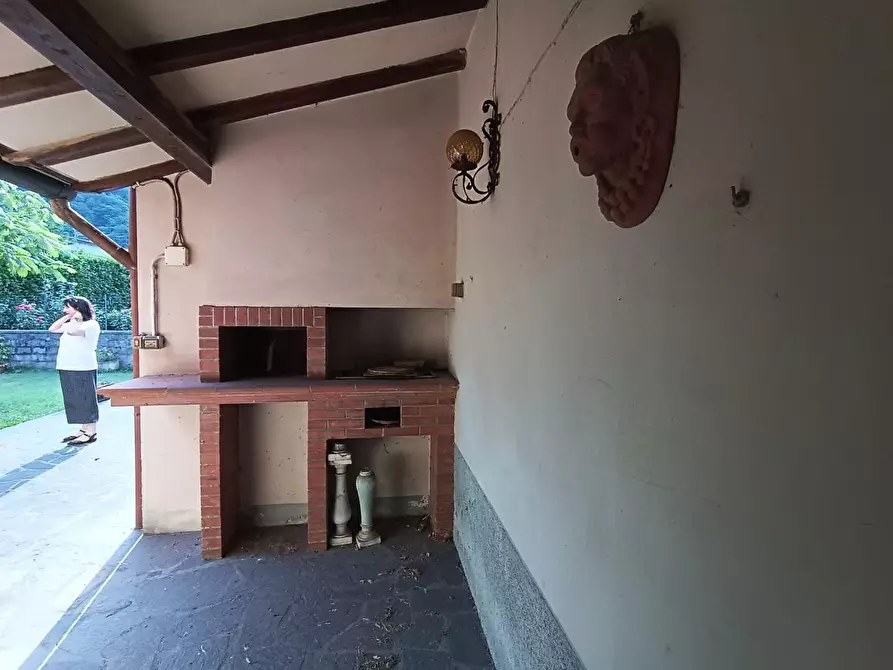 Immagine 10 di Casa indipendente in vendita  a Borgo A Mozzano