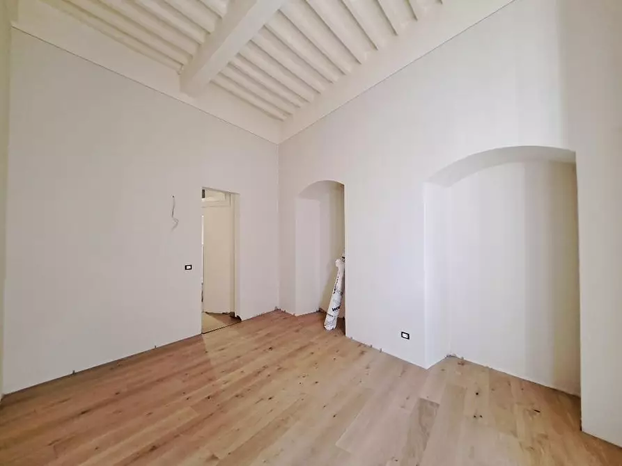 Immagine 16 di Appartamento in vendita  a Pisa