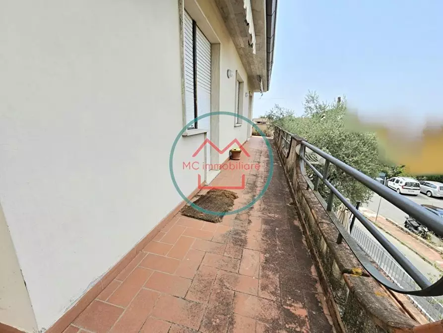 Immagine 3 di Casa bifamiliare in vendita  a Massa E Cozzile