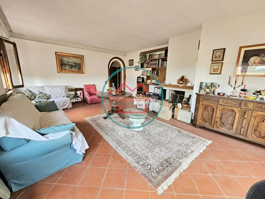 Immagine 5 di Casa bifamiliare in vendita  a Massa E Cozzile