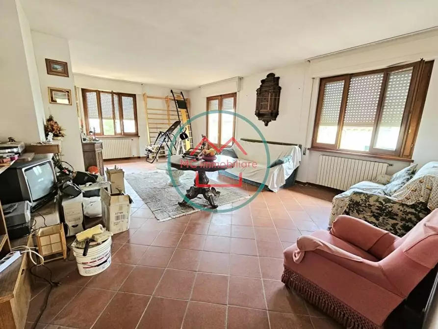 Immagine 4 di Casa bifamiliare in vendita  a Massa E Cozzile