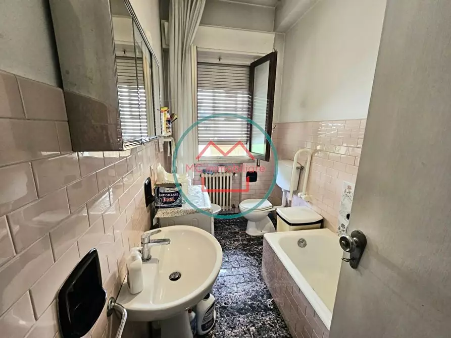 Immagine 24 di Casa bifamiliare in vendita  a Massa E Cozzile