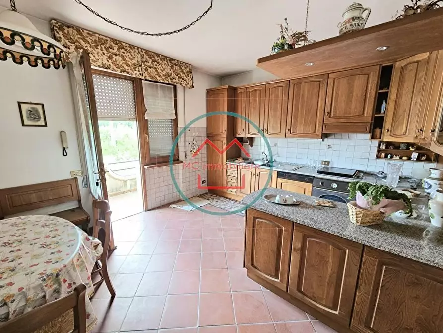 Immagine 7 di Casa bifamiliare in vendita  a Massa E Cozzile