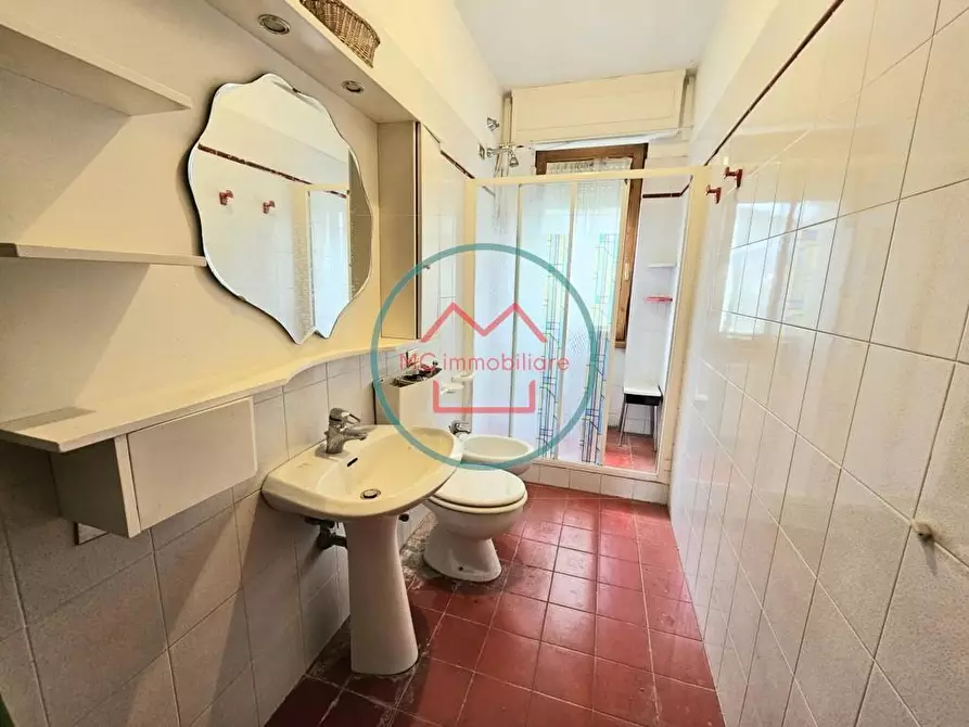 Immagine 11 di Casa bifamiliare in vendita  a Massa E Cozzile