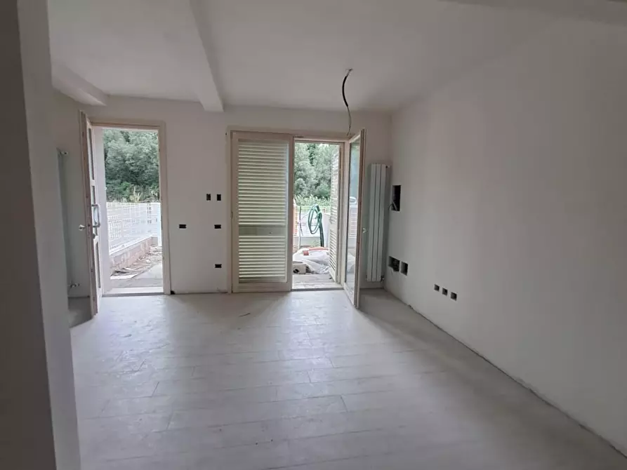 Immagine 2 di Appartamento in vendita  a Pisa