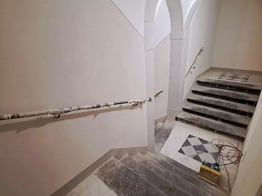 Immagine 2 di Appartamento in vendita  a Pisa