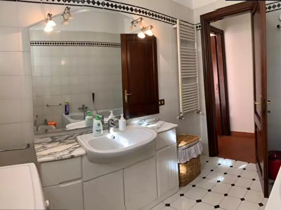 Immagine 14 di Appartamento in vendita  a Fucecchio