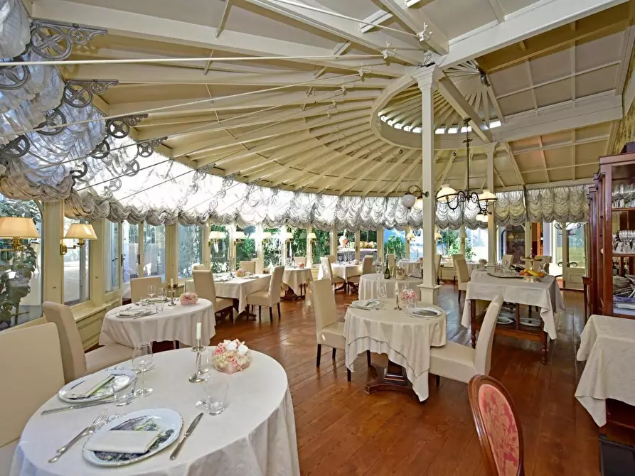 Immagine 39 di Albergo/B&B/Residence in vendita  a Lucca