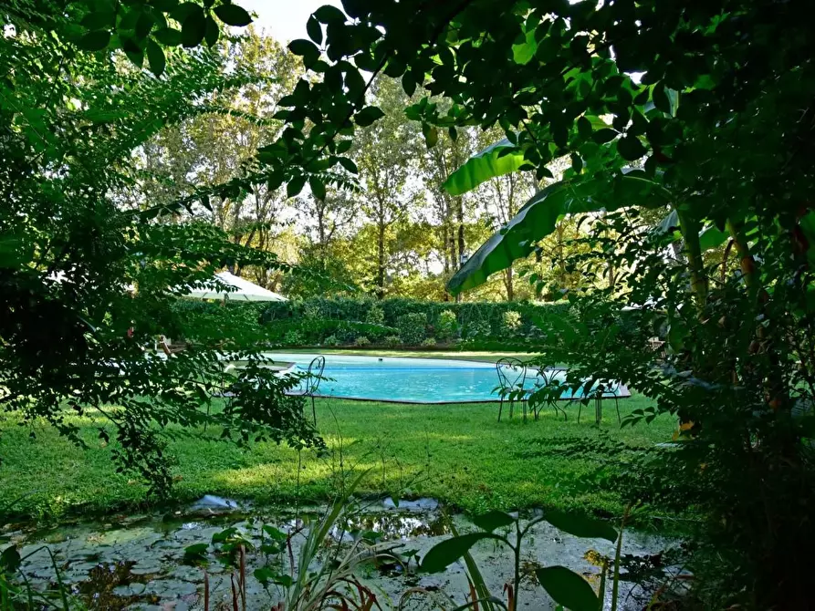 Immagine 5 di Albergo/B&B/Residence in vendita  a Lucca